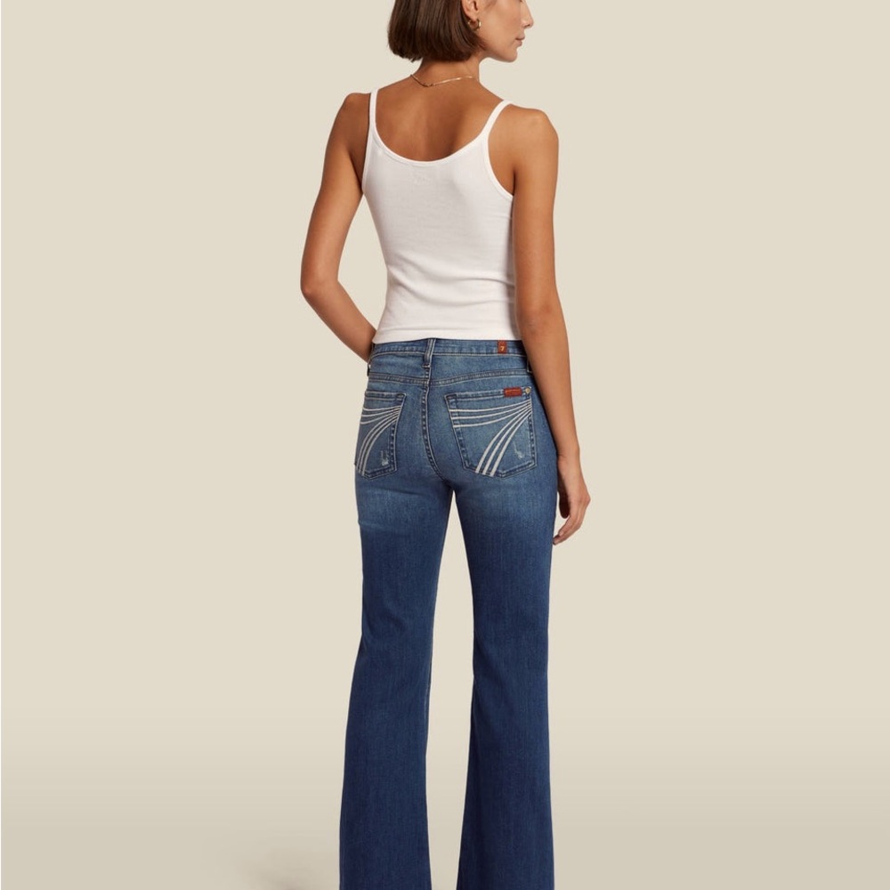 7 for all mankind size 28 Dojo Jean.